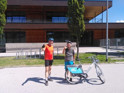 Gemeinsam mit der ältesten Teilnehmerin in Innsbruck, Credits: passathon