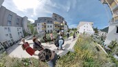 Die Generalsanierung der Wohnhausanlage der Heimat Österreich in Salzburg Aigen ist mit Abwasser- und Abluft-Wärmerückgewinnung und Solarenergie unabhängig von jeder Energiekrise und stehen hoch im Kurs bei den passathon-TeilnehmerInnen; Fotocredits: Filmspektakel Die Generalsanierung der Wohnhausanlage der Heimat Österreich in Salzburg Aigen ist mit Abwasser- und Abluft-Wärmerückgewinnung und Solarenergie unabhängig von jeder Energiekrise und stehen hoch im Kurs bei den passathon-TeilnehmerInnen; Fotocredits: Filmspektakel