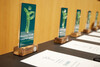 Die passathon Trophys warten auf ihre GewinnerInnen; Copyright: Parlamentsdirektion/Thomas Topf